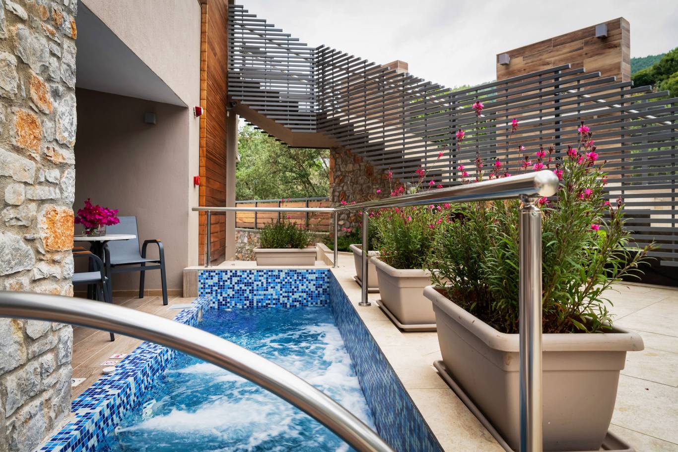 double deluxe pool view